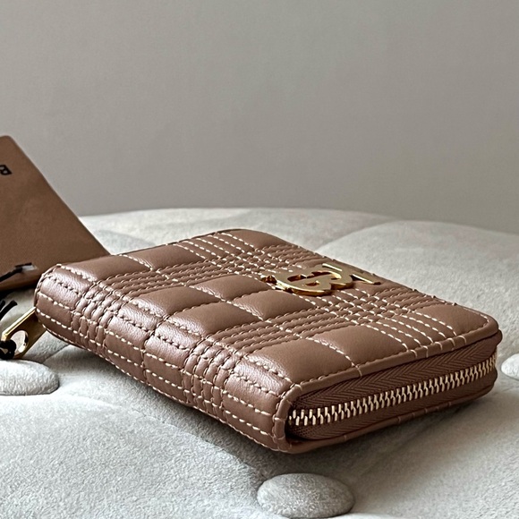 Burberry Wallet in Camel - Picture 7 of 11